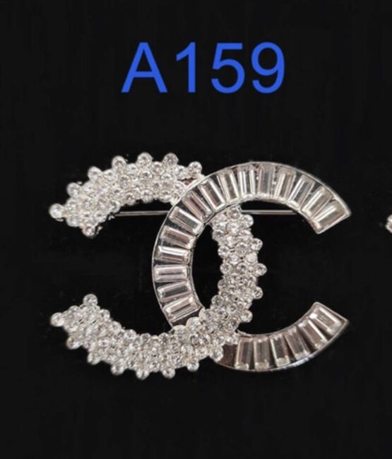 Half Brooches and pins for clothing